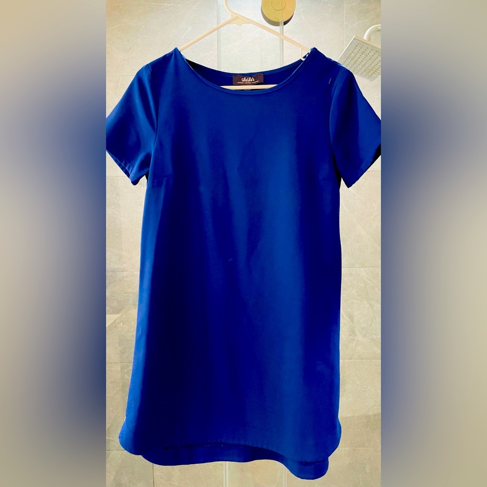 Women’s Lulu’s Shift Dress - Size: Medium.